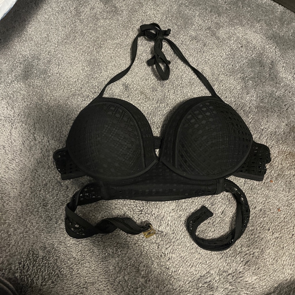 Black push up bikini top